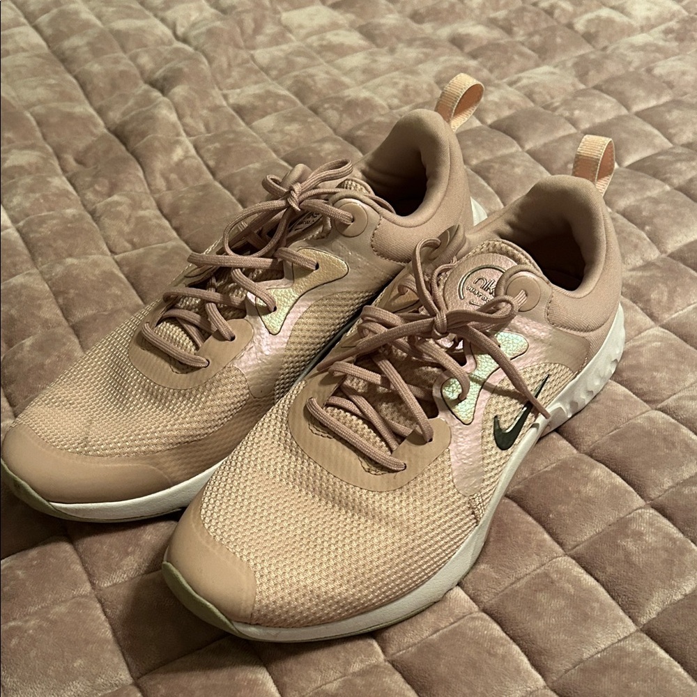 Nike Women's Pink Sneakers